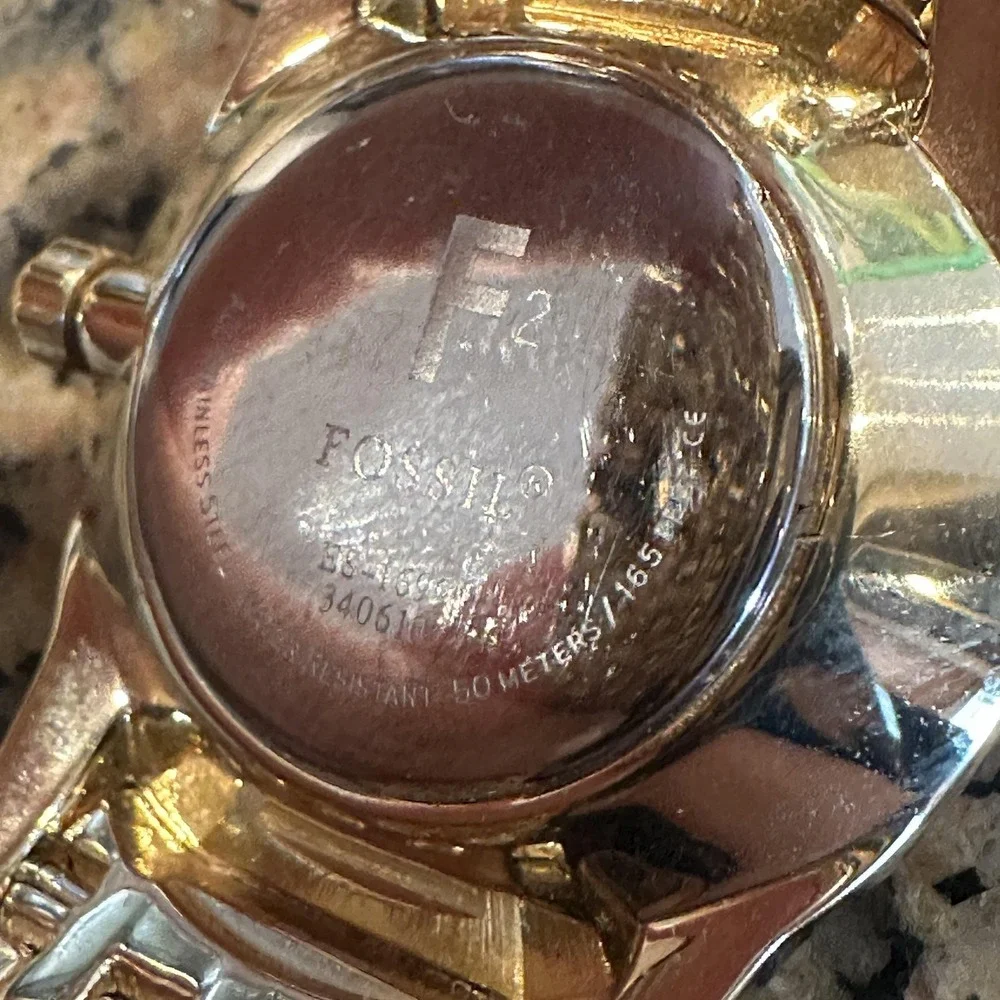 VTG Fossil F2 Watch Womens Gold Tone Crystal MOP Dial Quartz ES-1699‎ W Tin Box